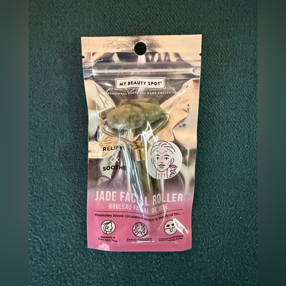 My Beauty Spot Jade Facial Roller - Green
